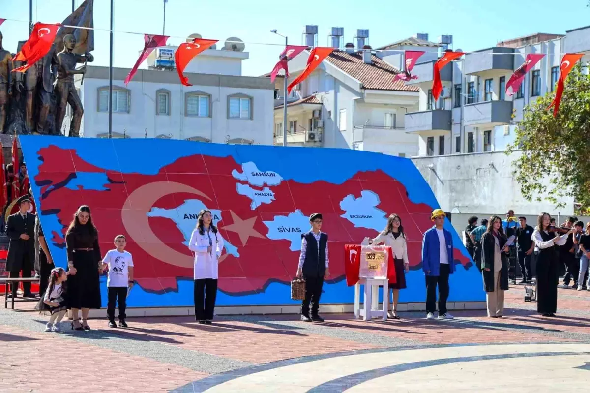 Cumhuriyet\'in 102. yıl dönümü Manavgat\'ta kutlandı