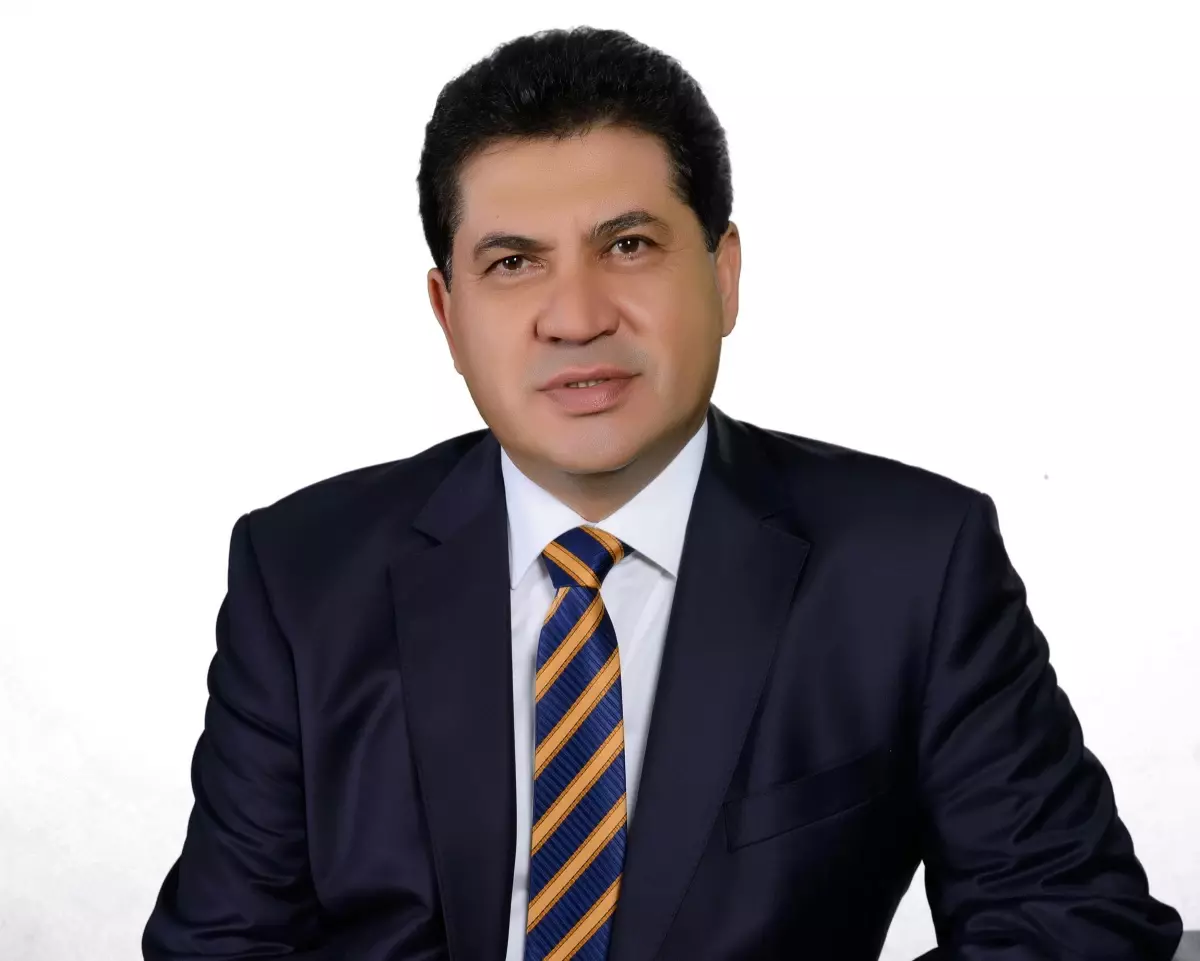 Eski Kemer Belediye Başkanı\'na suçüstü: Rüşvet iddiasıyla gözaltında