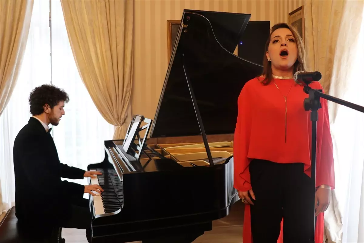 Fransa ve Avusturya\'da Cumhuriyet\'in 102. yılı kutlandı