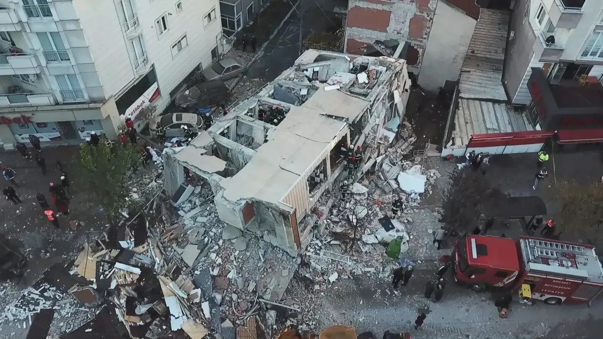 Çöken Bina Drone ile Görüntülendi