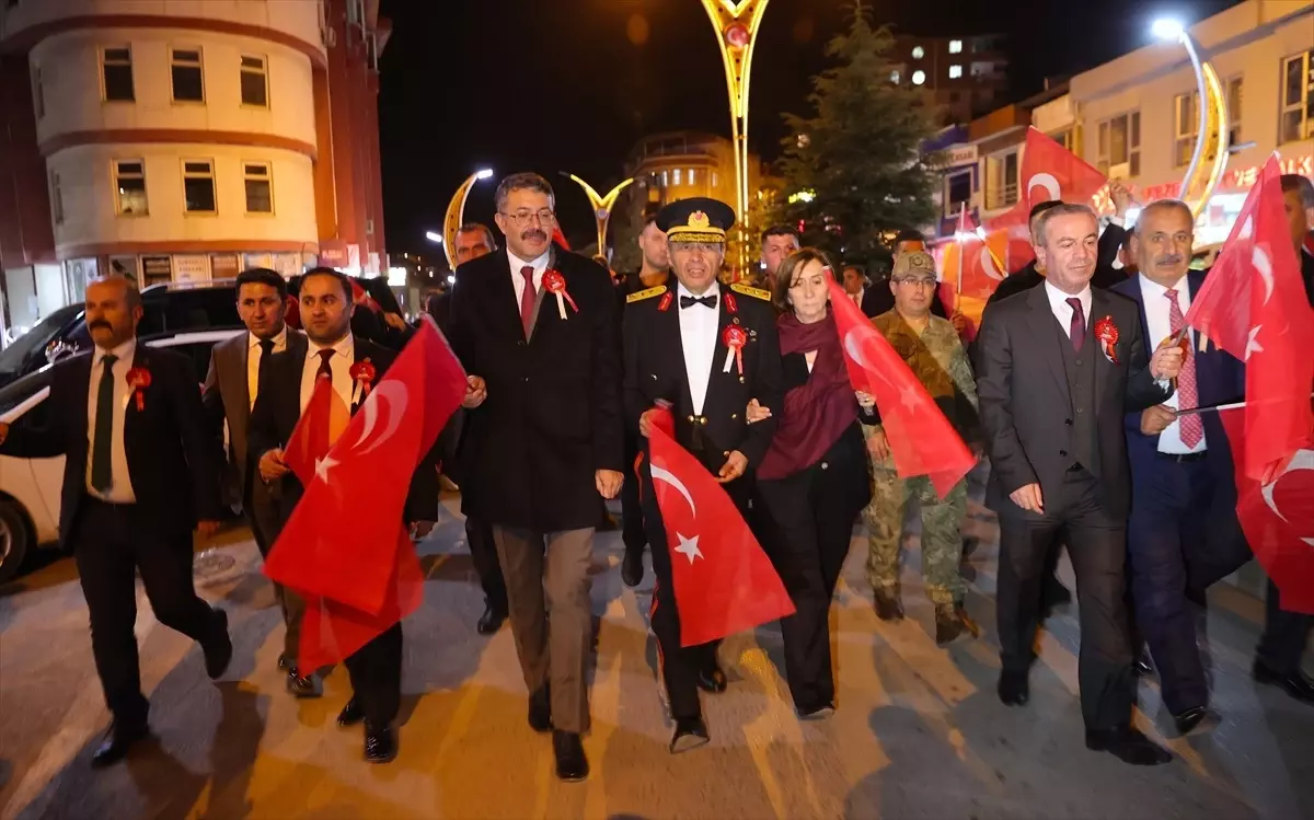 Hakkari\'de 29 Ekim Coşkusu