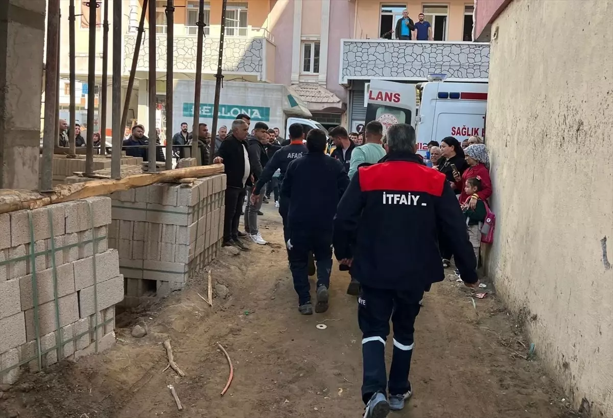 İşçi Asansör Boşluğuna Düştü, Biri Hayatını Kaybetti