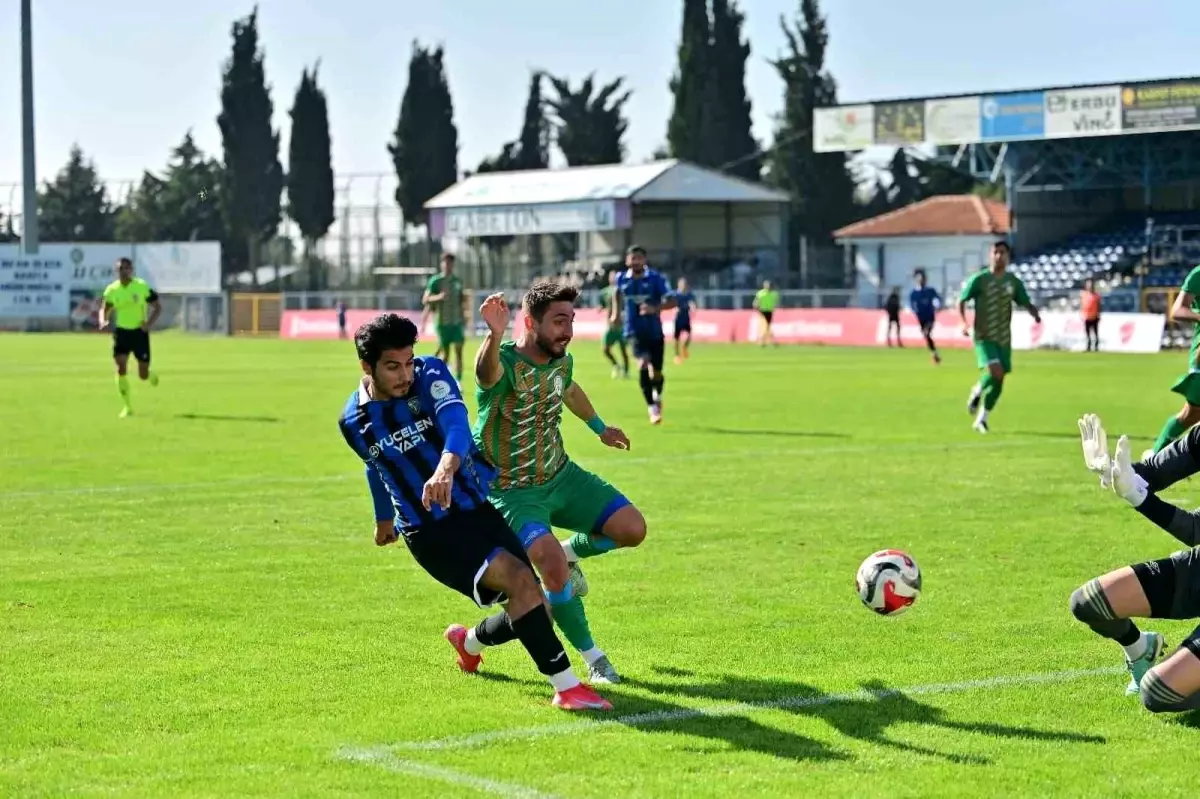Karacabey Belediyespor, Malatya Yeşilyurtspor\'u 3-1 ile Geçerek 4. Tura Yükseldi