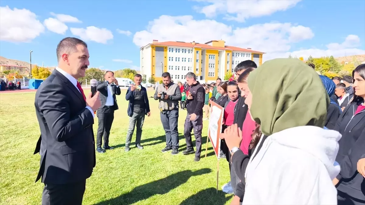 Karakeçili\'de Cumhuriyet Bayramı Kutlandı