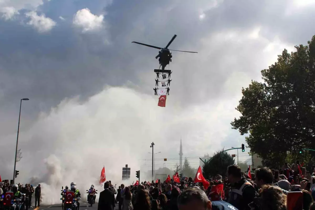 Kayseri\'de \'çelik kanatlı\' 29 Ekim coşkusu