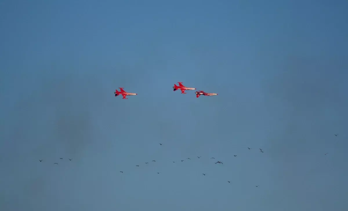 Türk Yıldızları Kırklareli\'de Gösteri Yaptı