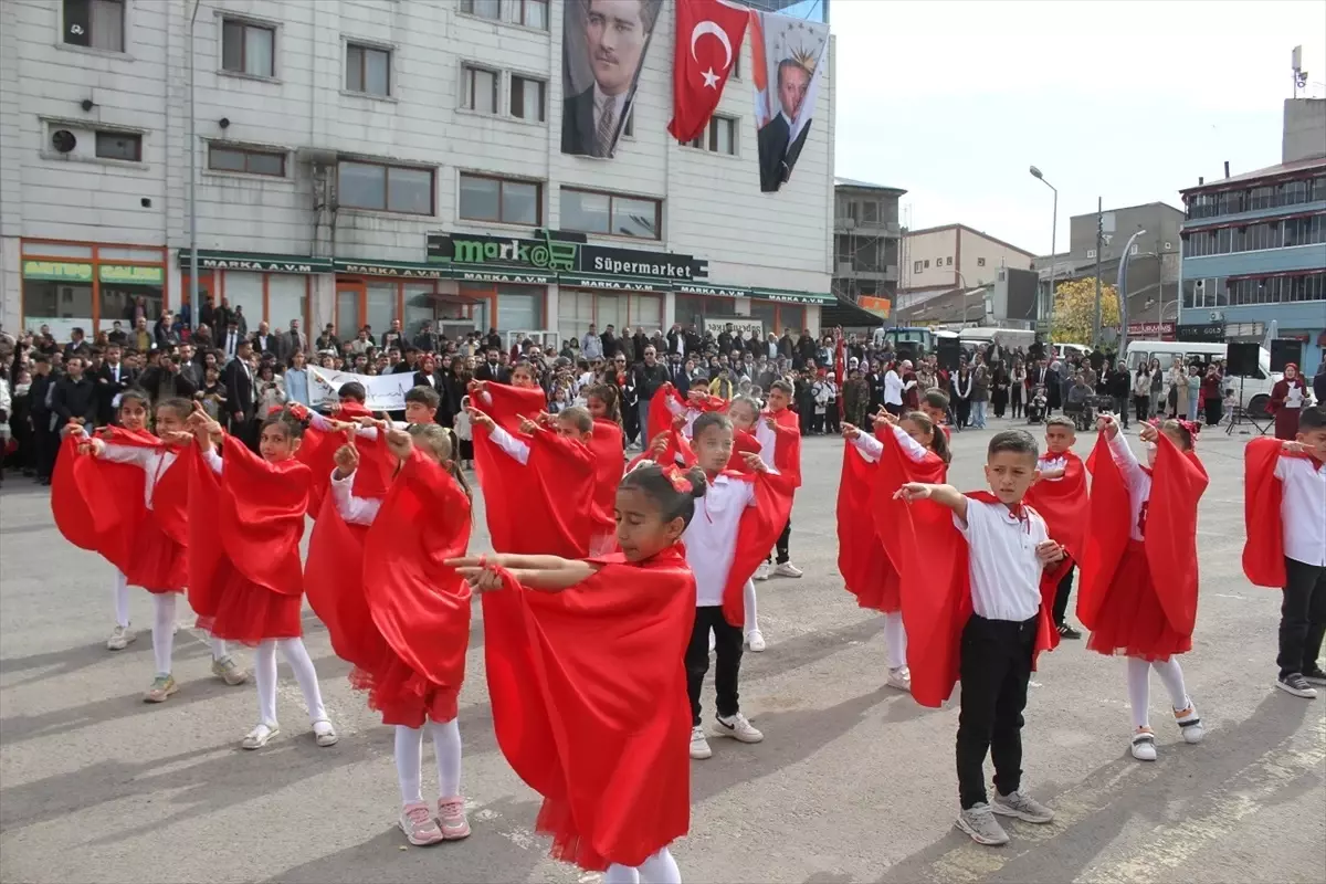 Malazgirt\'te 29 Ekim Cumhuriyet Bayramı kutlandı