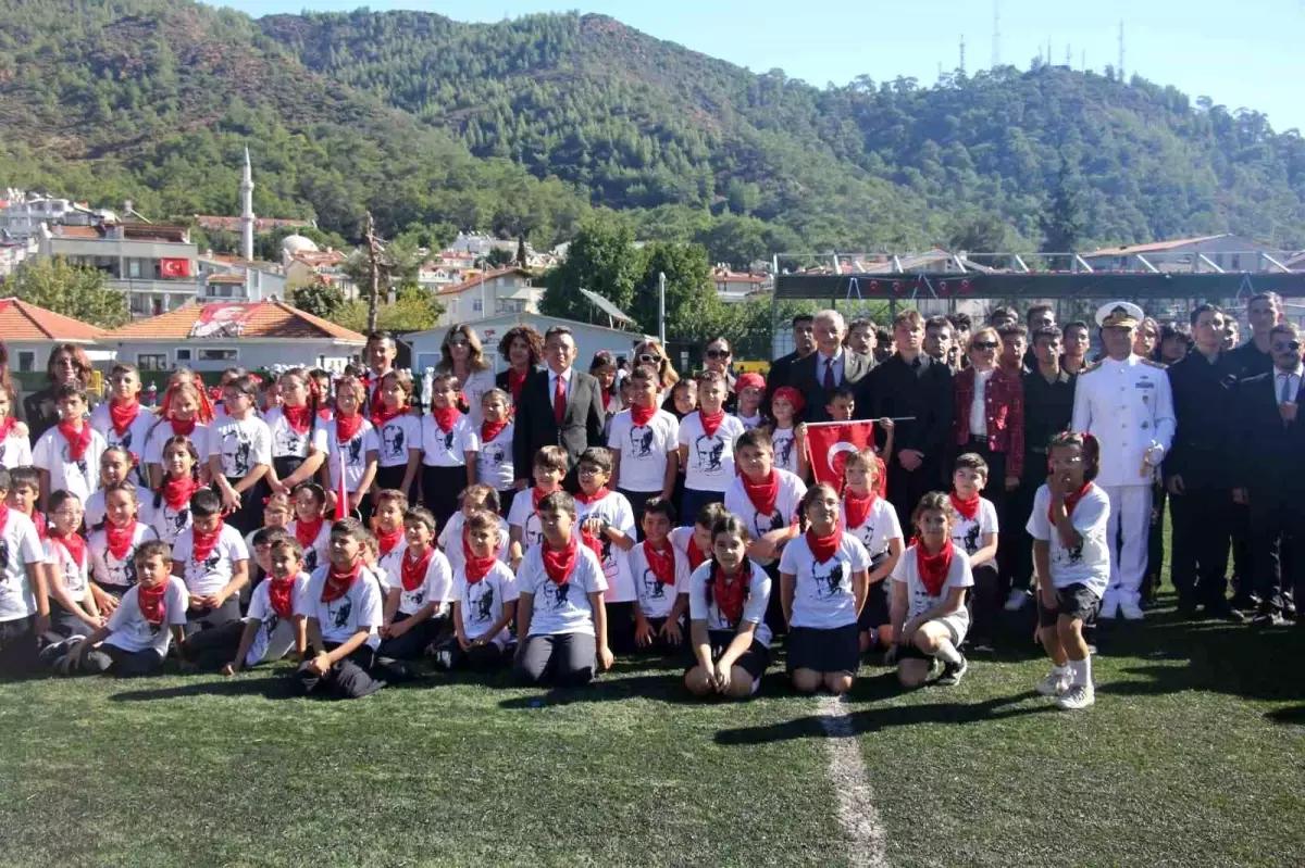 Marmaris\'te Cumhuriyet\'in 102. yılı coşkuyla kutlandı