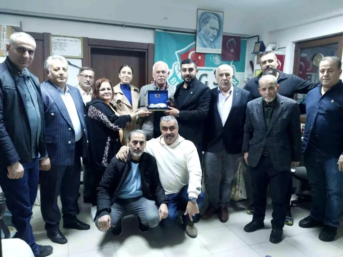 MHP\'den Huzurlu Türkiye Vurgusu