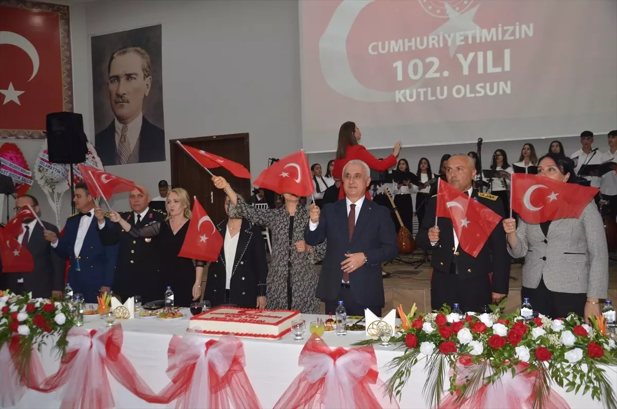 Muş\'ta Cumhuriyet Bayramı Resepsiyonu