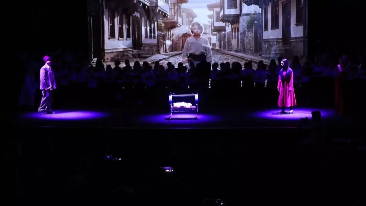 Yapay Zeka İle Müzikal: \'Mavi Gözlü Devrim\'