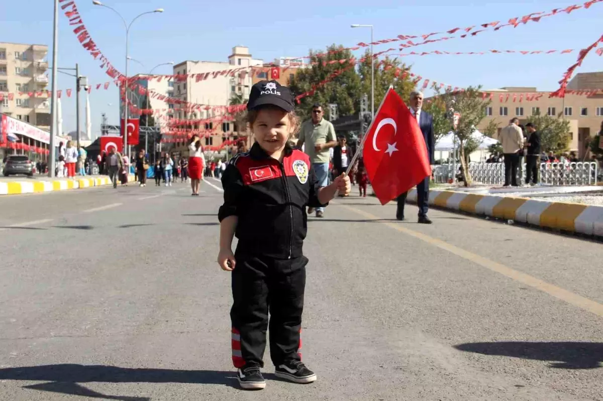 Şanlıurfa\'da Cumhuriyet\'in 102. Yıl Dönümü Coşkuyla Kutlandı