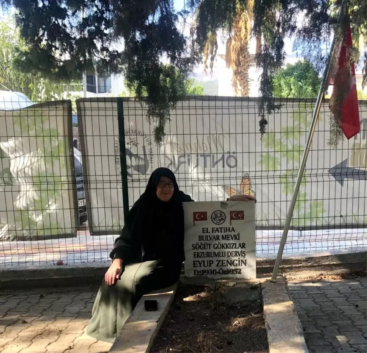 Torunlarından şehit dedelerine vefa