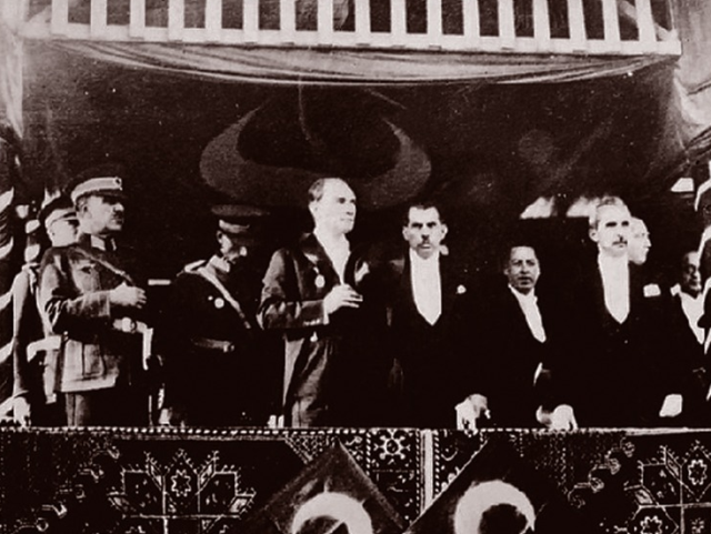 Türkiye Cumhuriyeti 102 yaşında