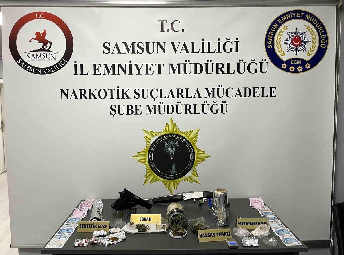 Samsun\'da Uyuşturucu Operasyonu: 3 Şüpheli Yakalandı