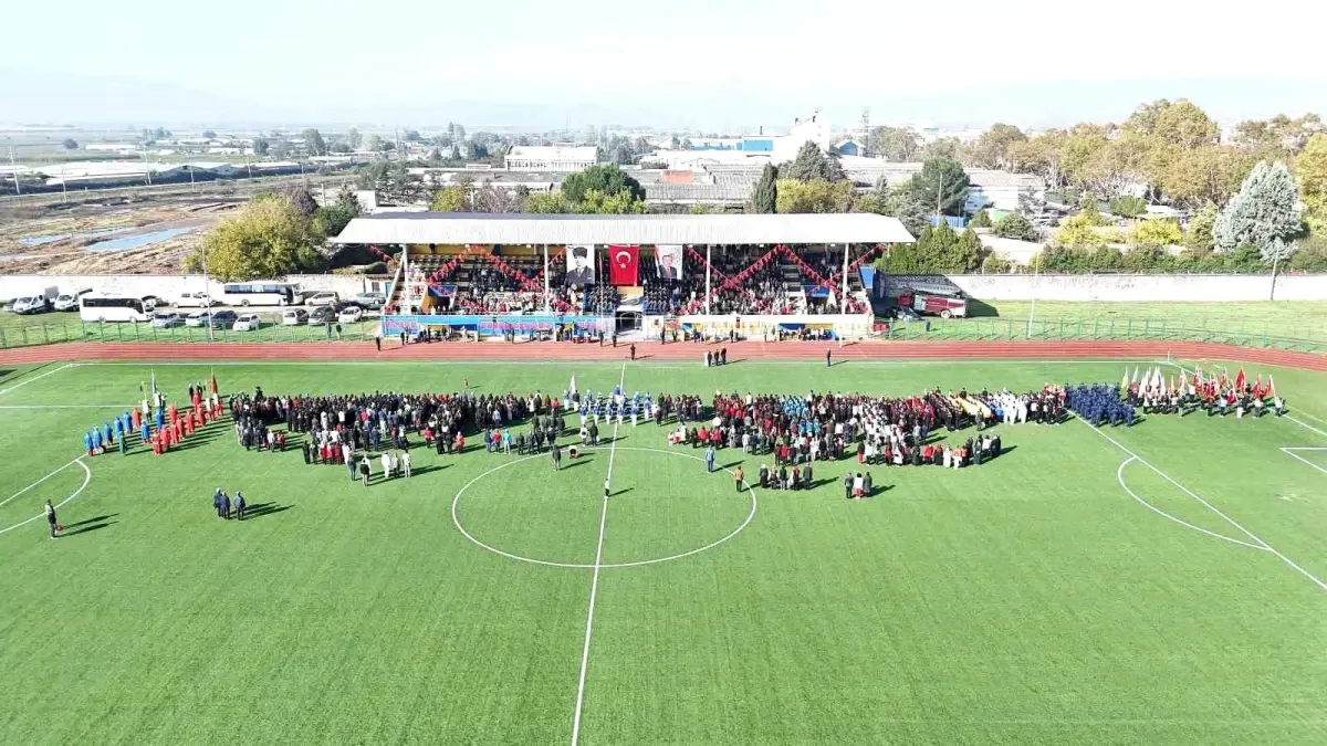 Yenişehir stadyumunda cumhuriyet coşkusu