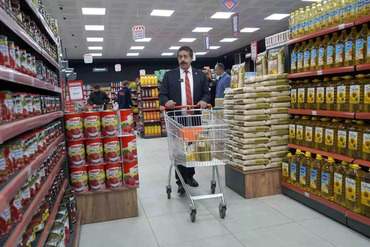 Abdurrahim Fırat, Erzurum Halk Pazarı\'nda Alışveriş Yaptı