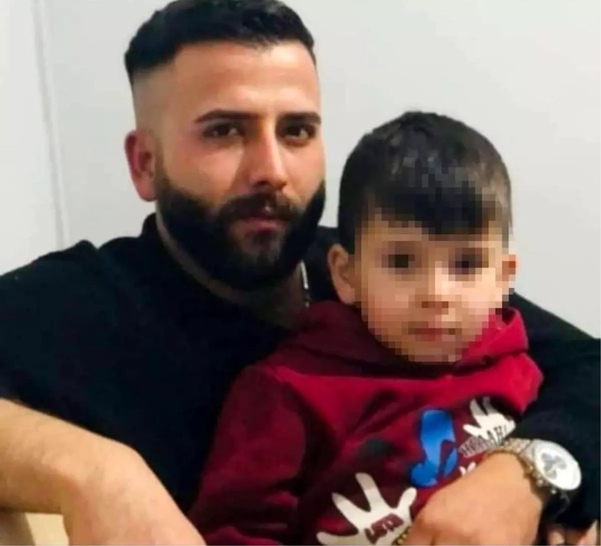 Esenyurt\'ta akraba aileler arasında kavga: 1 ölü, 4 yaralı