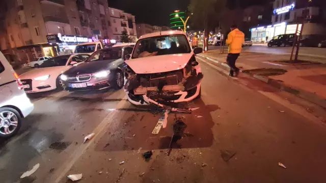 Alkollü sürücü kimlik isteyen polise tekme attı Alkollü sürücü kimlik isteyen polise tekme attı