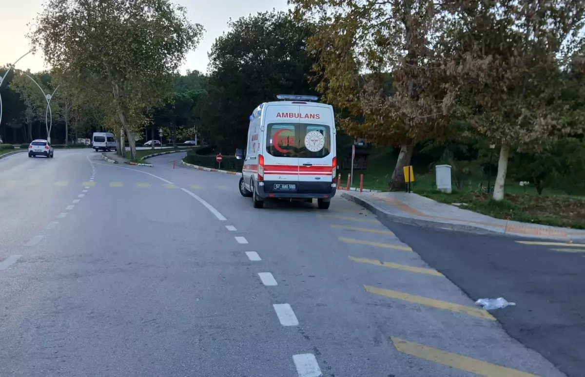 Ambulans Motosiklete Çarptı, Öğrenci Hayatını Kaybetti