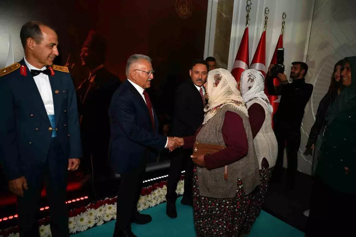 Kayseri\'de Cumhuriyetin 102. Yılı Coşkuyla Kutlandı