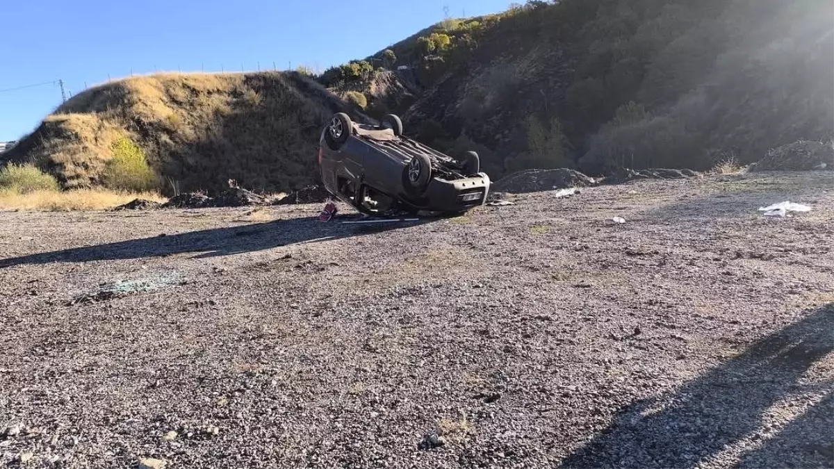 Bingöl\'de Takla Atan Araçta 5 Yaralı