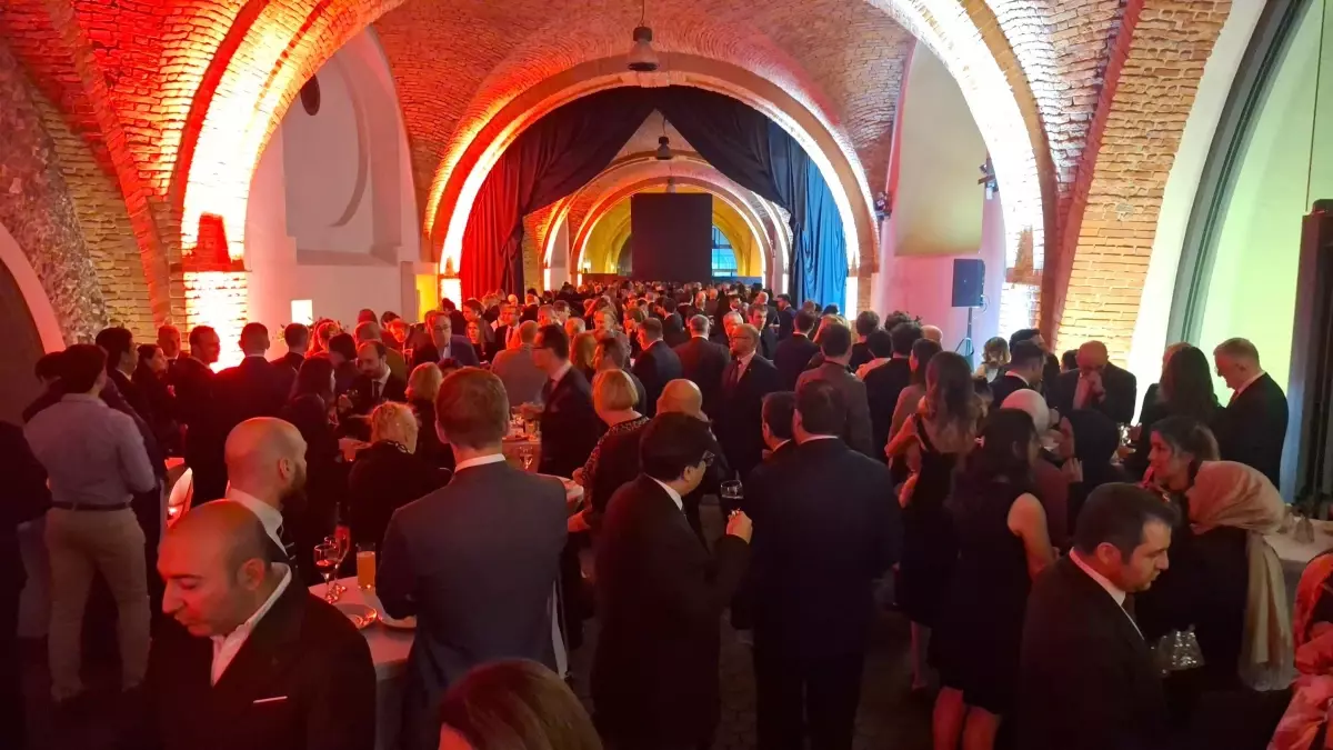 Türkiye Cumhuriyeti\'nin 102. Yılı Varşova\'da Kutlandı