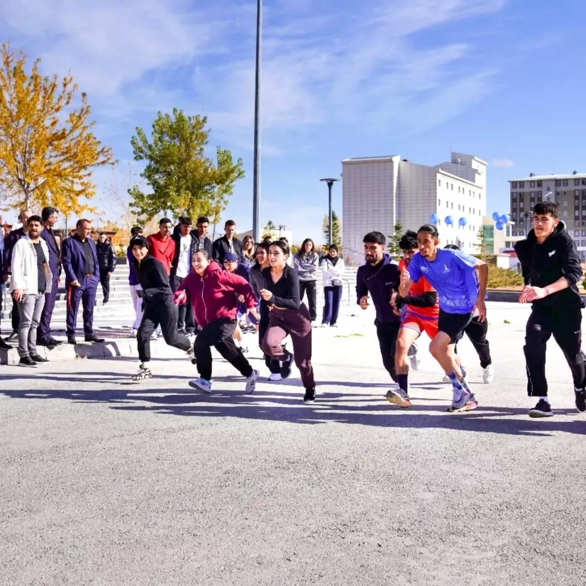 Cumhuriyet Koşusu\'nda Kerem Birinci İkincilik Elde Etti