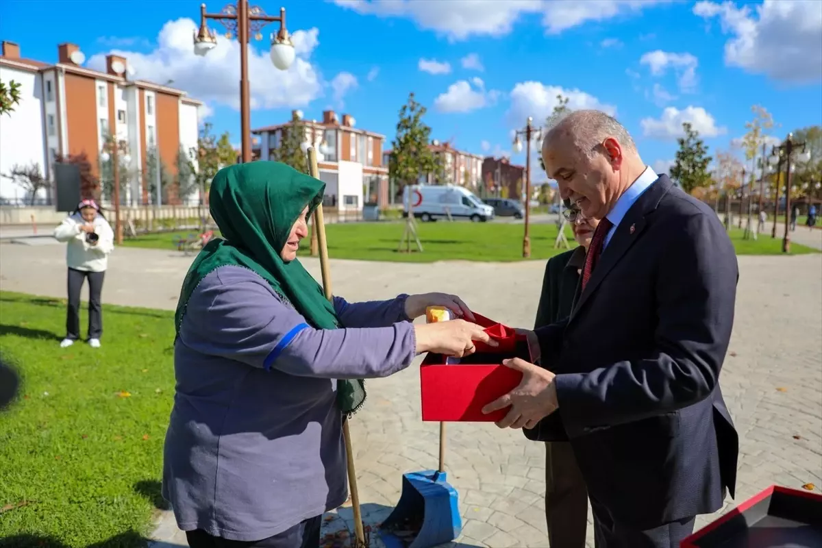 Bayrak Hassasiyeti Ödüllendirildi