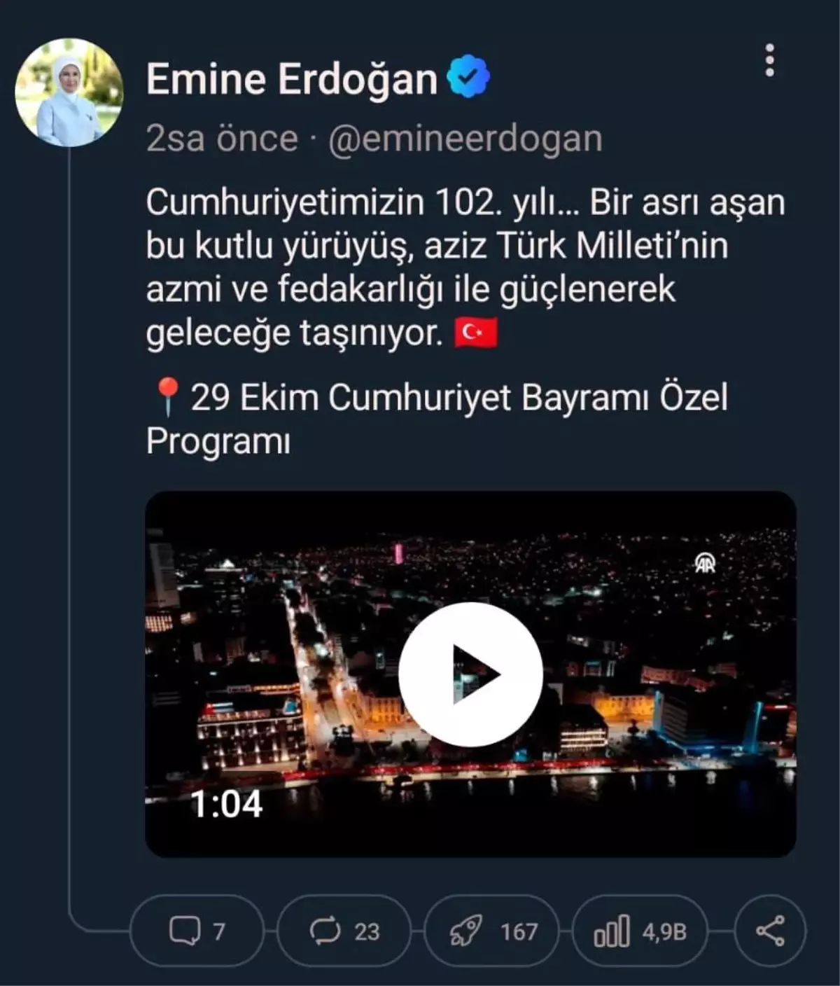 Emine Erdoğan: "Cumhuriyetimizin 102. yılı, bir asrı aşan bu kutlu yürüyüş, aziz Türk milletinin azmi ve fedakarlığı ile güçlenerek geleceğe...