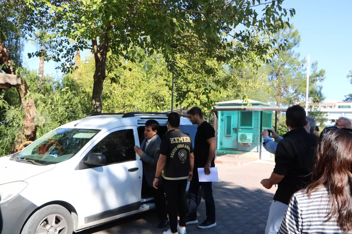 Eski Kemer Belediye Başkanı Tutuklandı