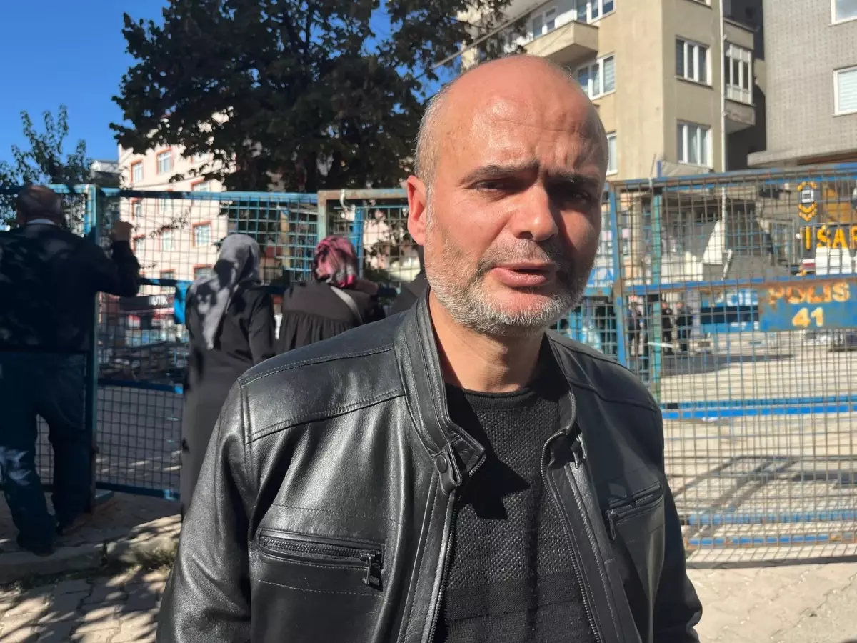 Gebze\'deki faciada yan binadaki komşu konuştu: 4,5 ay önce CİMER\'e şikayet oluşturduk