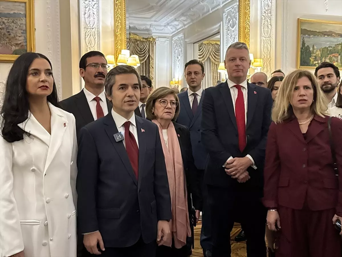 İngiltere\'de Türkiye Cumhuriyeti\'nin 102. yılı dolayısıyla resepsiyon düzenlendi