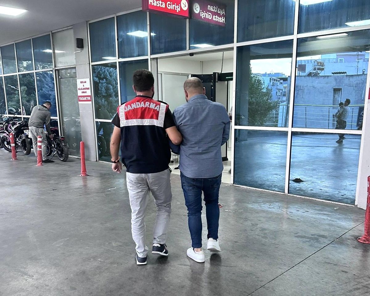İzmir\'de DEAŞ\'a Finans Sağlayan 4 Gözaltında