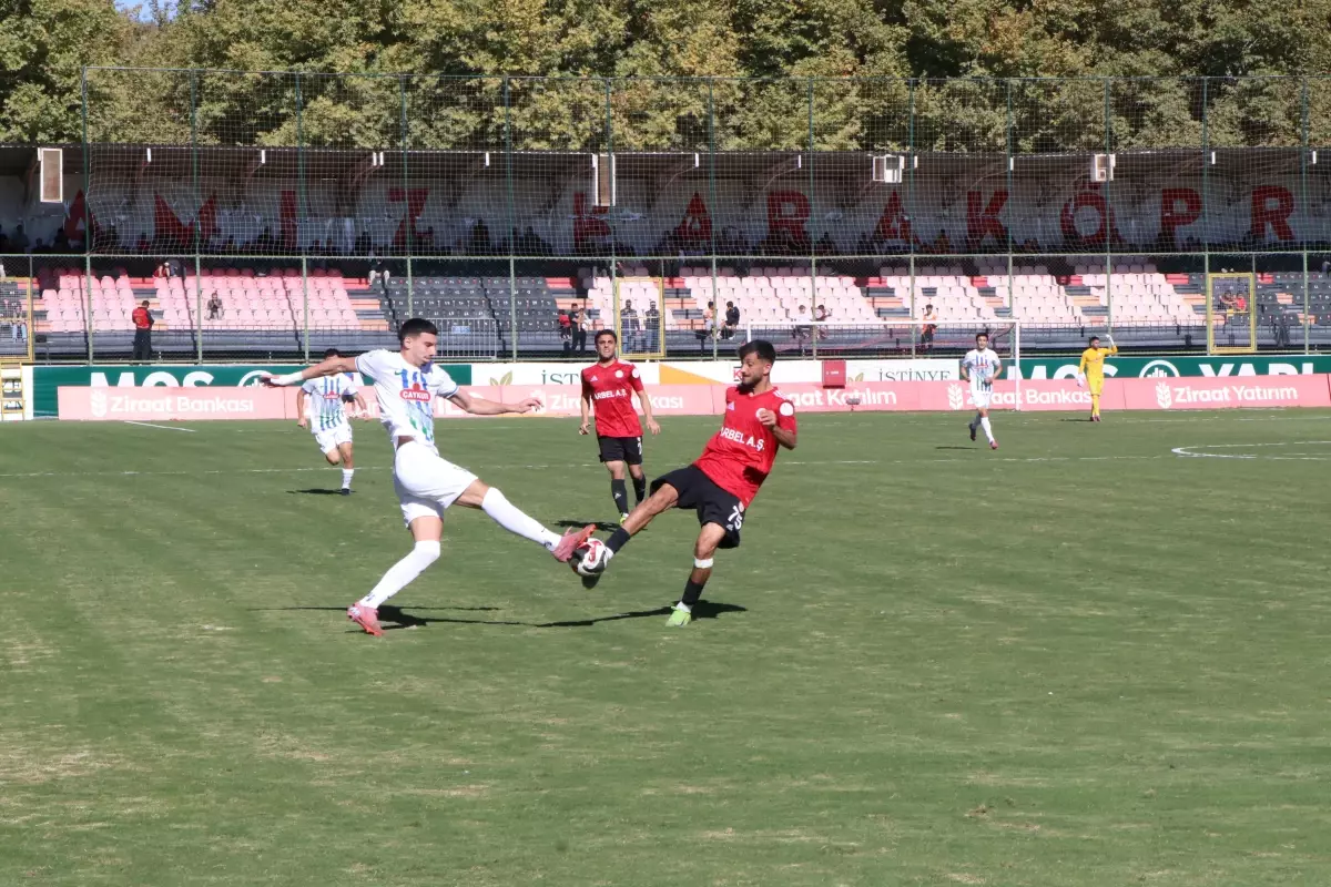 Çaykur Rizespor, Karaköprü\'yü 3-0 Geçti