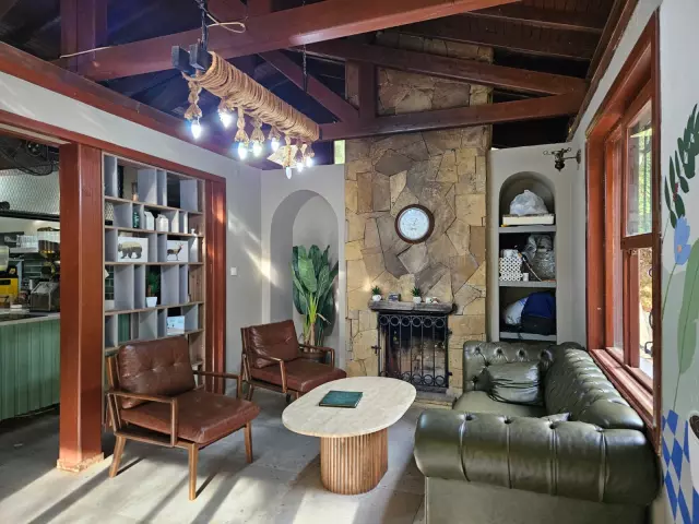 Kenan Evren'in 'gizli köşkü', 14 yıldır kafe olarak işletiliyor Kenan Evren'in 'gizli köşkü', 14 yıldır kafe olarak işletiliyor