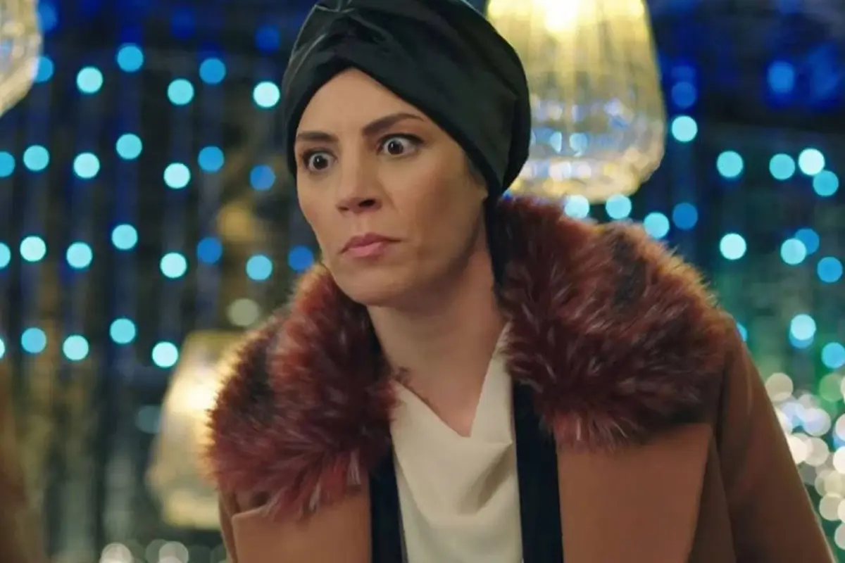 Kızılcık Şerbeti\'nin Leman\'ına büyük şok: Alkol alıp sızdı, eski sevgilisi rızası olmadan...