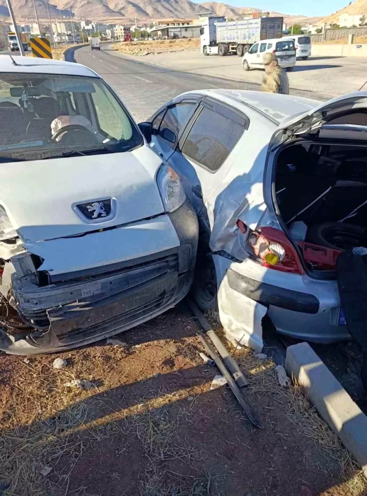 Siirt\'te Trafik Kazası: 1 Yaralı