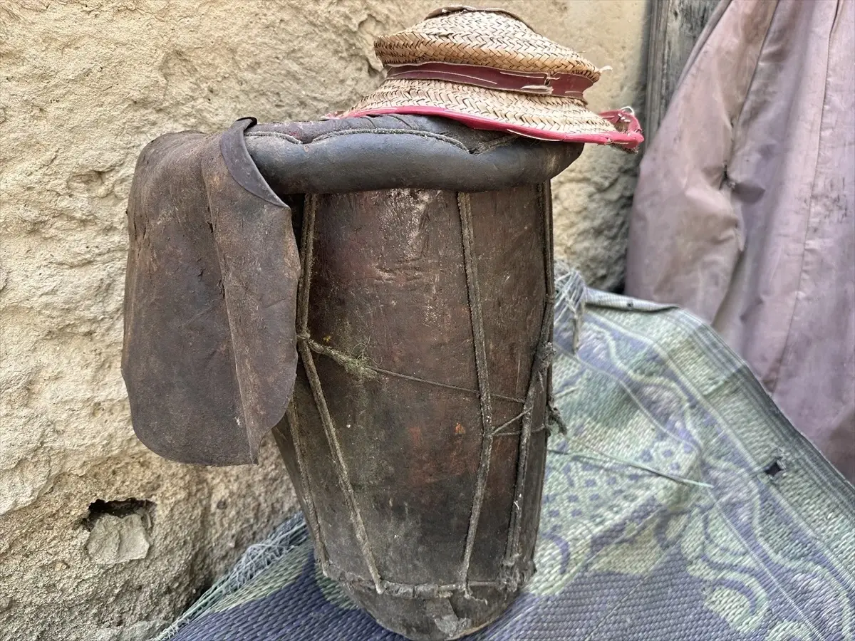 Hausa\'nın Duman Girke Davulu: Gelenekten Sahnelerde