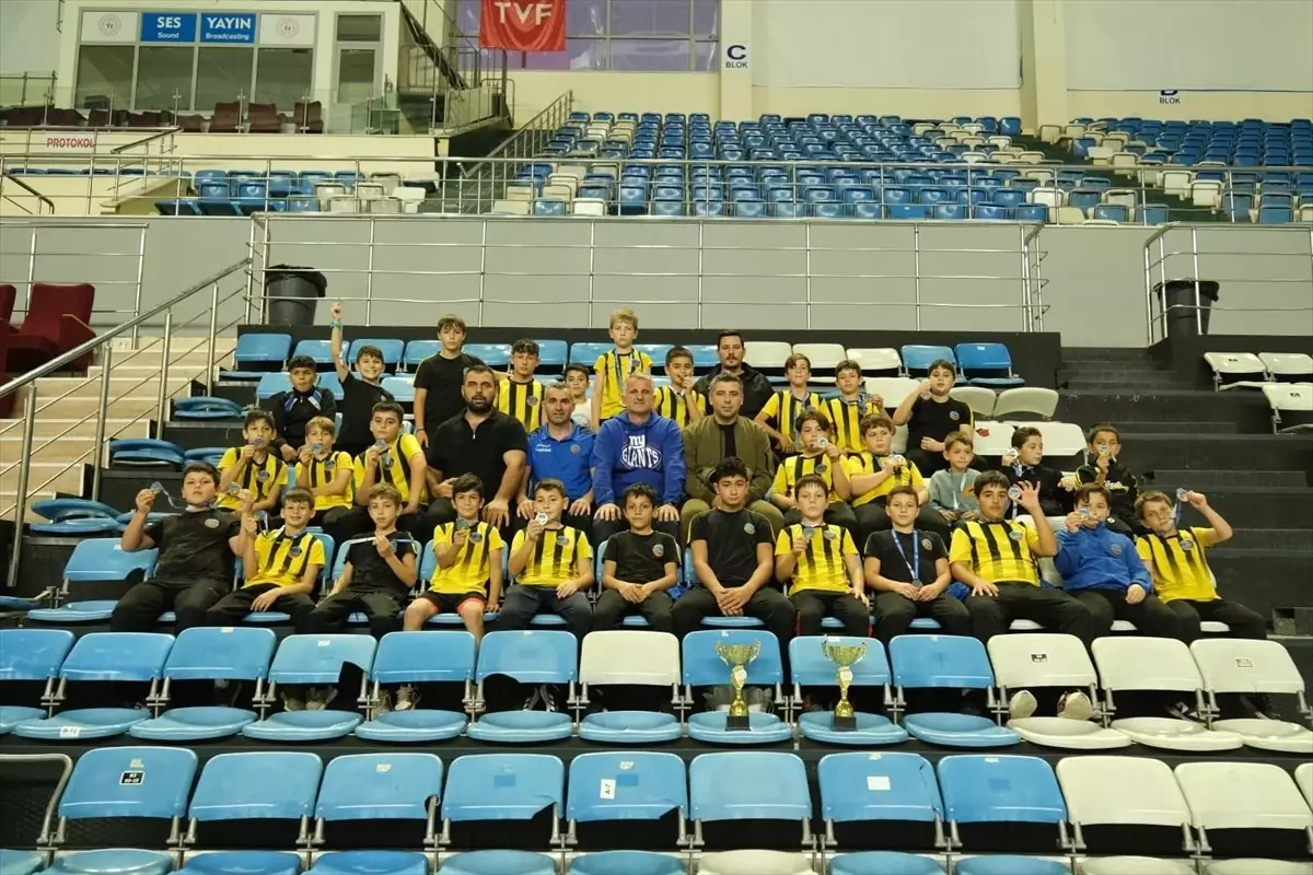 ADARAY, 1 Yılda 1 Milyon Yolcu Taşıdı