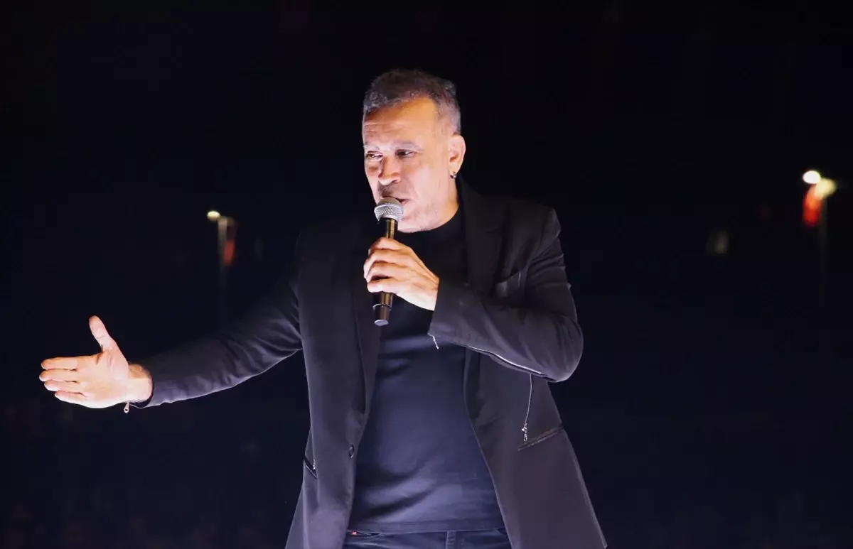 Haluk Levent, Cumhuriyet Bayramı\'nda Konser Verdi