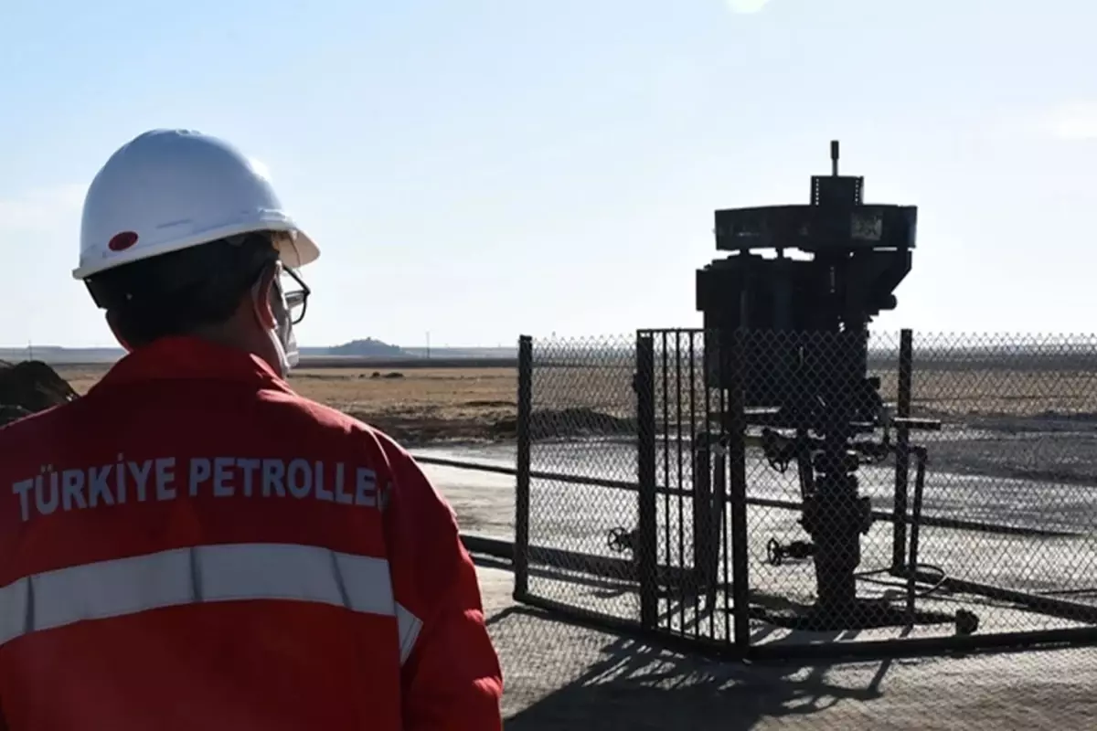 Türkiye Petrolleri\'ne operasyon! 3 yönetici tutuklandı, patron firari