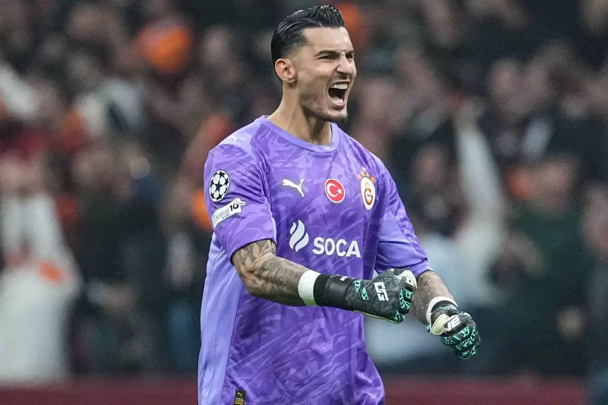 Uğurcan\'a Trabzonspor maçı soruldu: 2 kelimelik cevap verip hemen arabasına bindi 