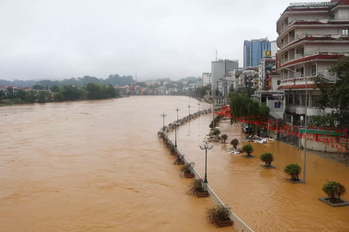 Vietnam\'da sel felaketi: 10 ölü