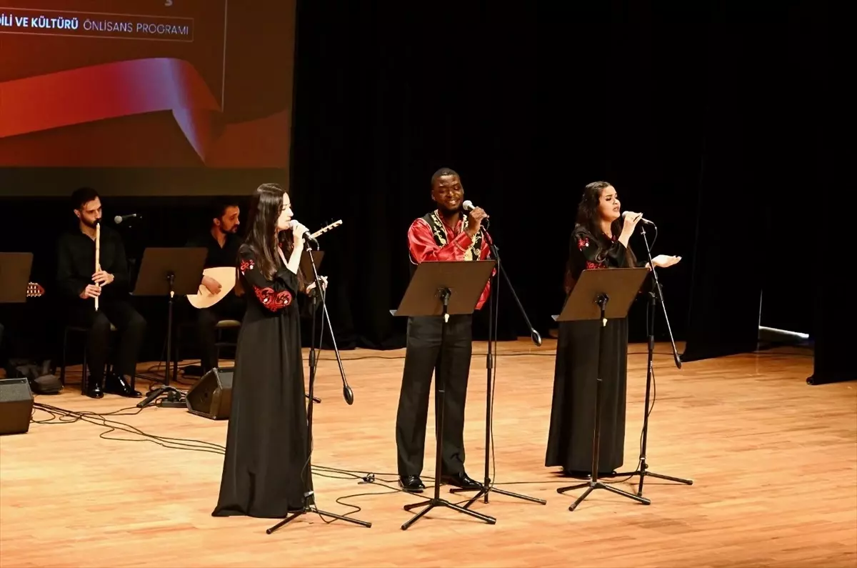 Anadolu Üniversitesi\'nde Türk Dili ve Kültürü Programı Tanıtımı