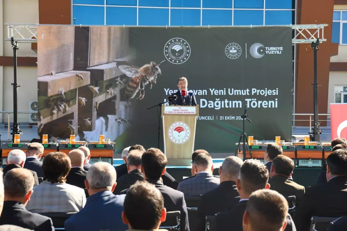 Bakan Yumaklı: Türkiye Arıcılıkta İkinci Sırada