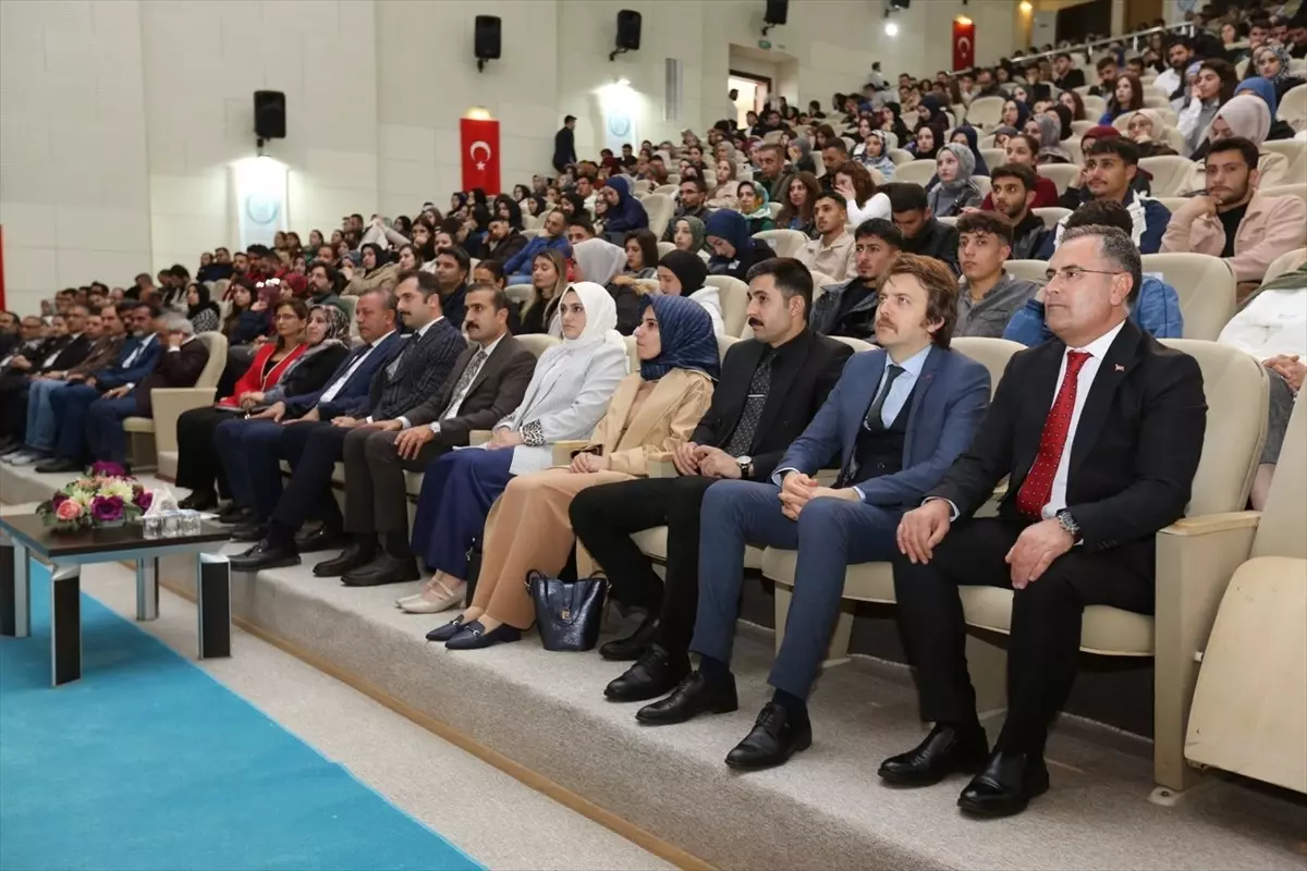 Bitlis\'te Aile Yılı Konferansı