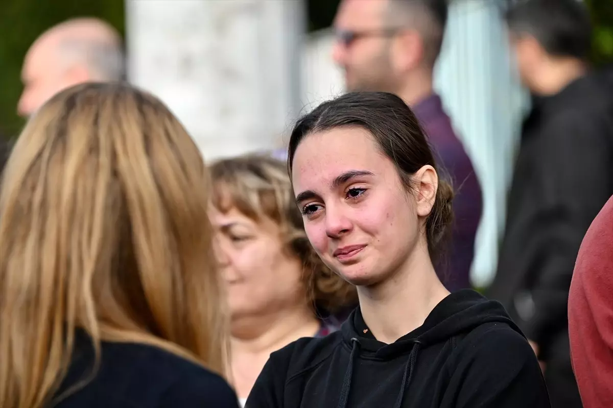 Bolu\'da 32 şüpheliden 11\'ine müebbet! Mahkeme önünde gözyaşlarına boğuldular