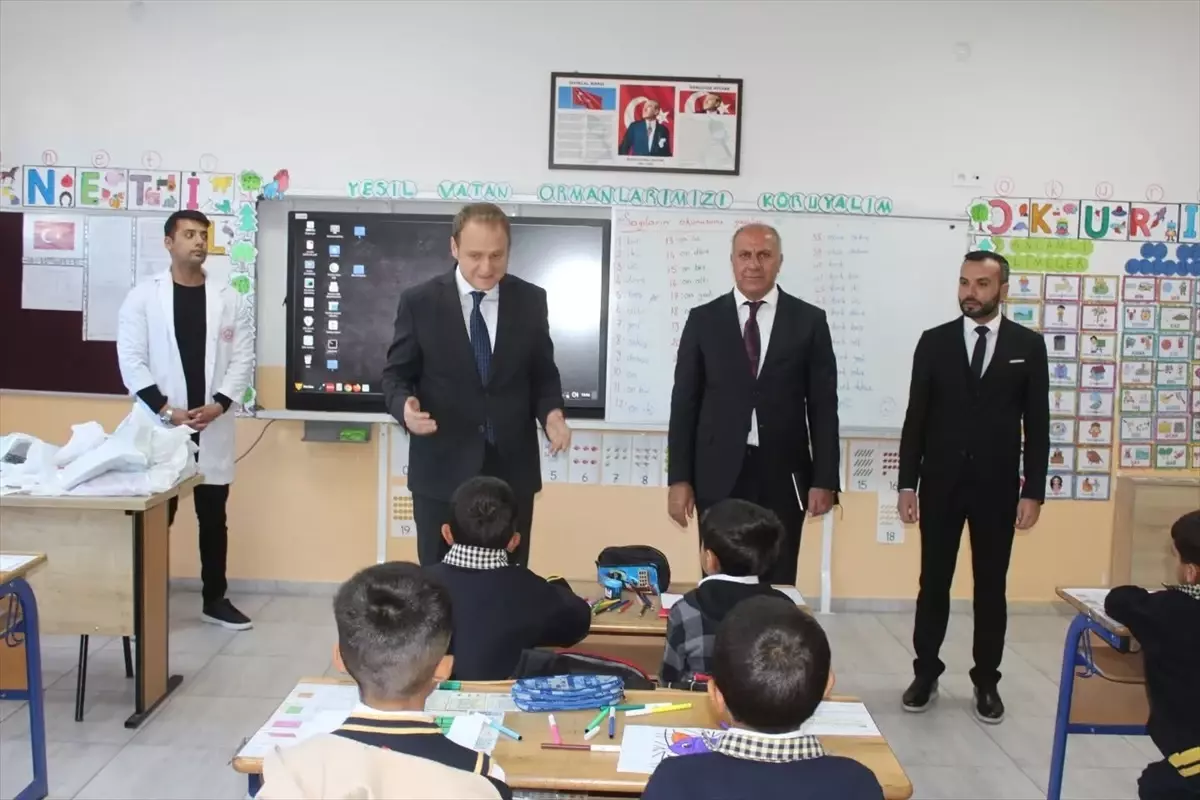 Kaymakam Koşansu, Öğrencilerle Bir Araya Geldi