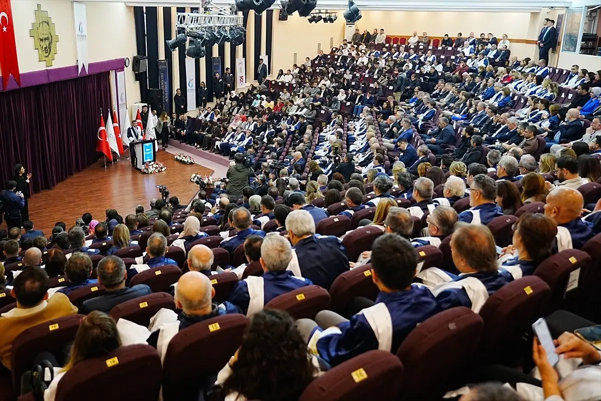 Cumhurbaşkanı Yardımcısı Yılmaz, Manisa Celal Bayar Üniversitesi\'nde konuştu Açıklaması